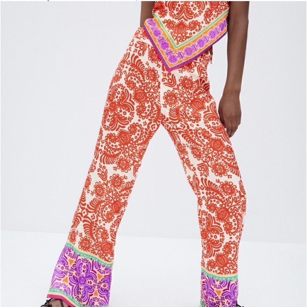 Zara Pull on Printed Elasticize Waist Pants.Size S